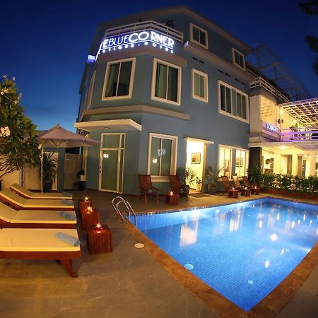 The Blue Corner Boutique Hotel بنوم بنه المظهر الخارجي الصورة