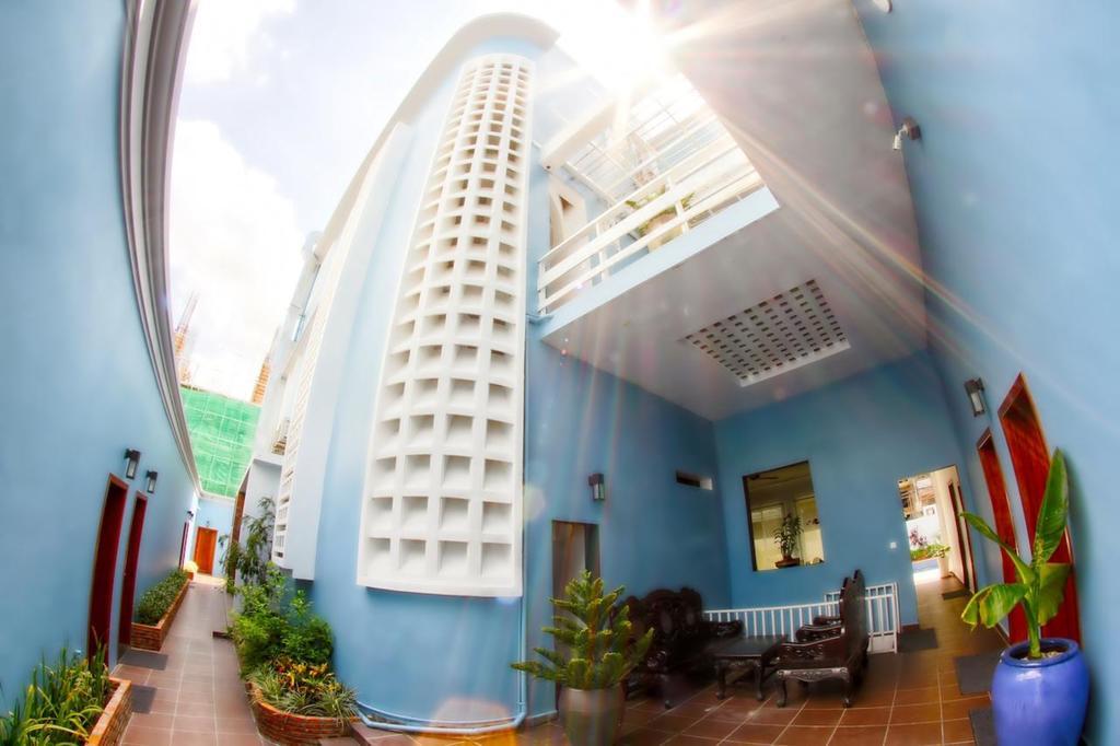 The Blue Corner Boutique Hotel بنوم بنه المظهر الخارجي الصورة